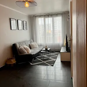 https://appartement-situe-au-centre-ville-dalfortville.fr-paris.fr