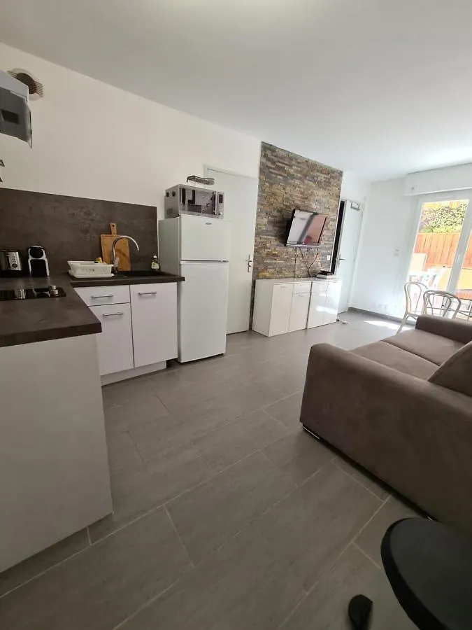 T2 Neuf Centre Ville et Plage Parking Gratuit Sainte-Maxime France